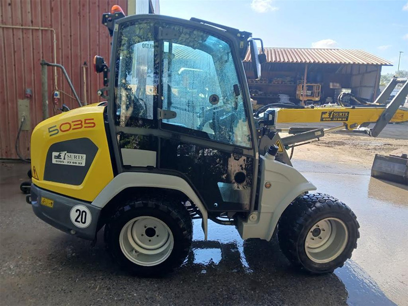 Kompaktlastare Kramer 5035 stulen i Bohus mellan Surte och Kungälv