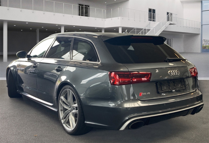 Mörkgrå metallic Audi RS6 Avant Quattro stulen i Åstorp nordost om Helsingborg