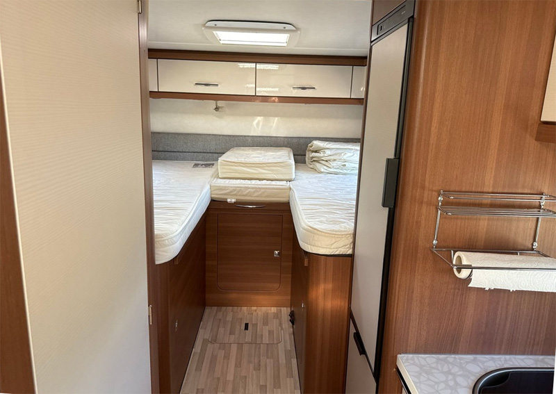 Svenskregistrerad husbil Fiat LMC T672 Cruiser Blackline stulen i Urbanizacion la Marina San Fulgencio mellan Alicante och Torrevieja, Spanien.