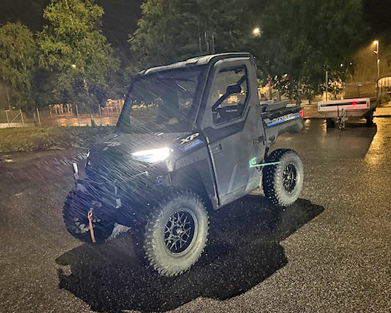 Svart Polaris Ranger XP 1000 Nordic PRO stulen i Falun