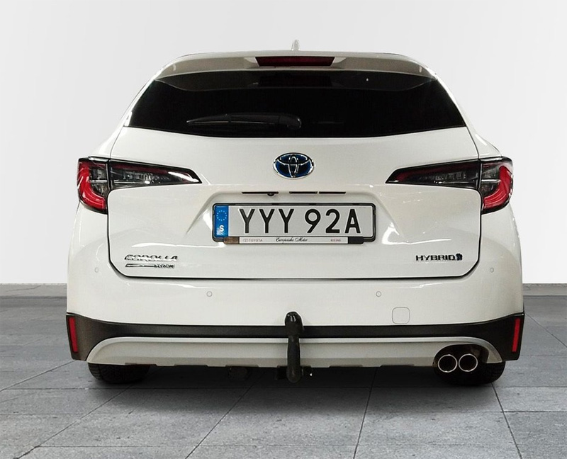 Vit Toyota Corolla Trek Hybrid stulen i Spånga, Stockholm