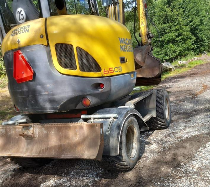Wacker Neuson 6503 stulen på Bergaholmsvägen i Södertälje