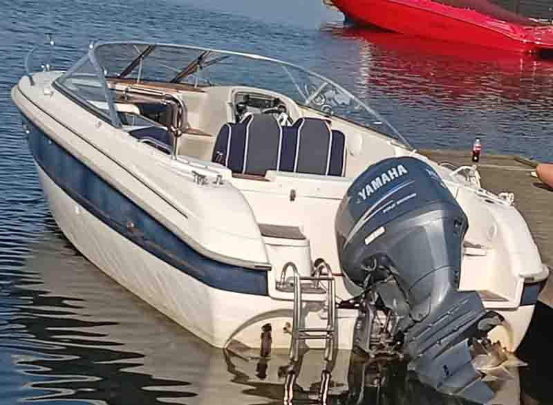 Grovt olovligt förfogande av Yamarin 68 DC med 150hk Yamaha i Norrköping. 