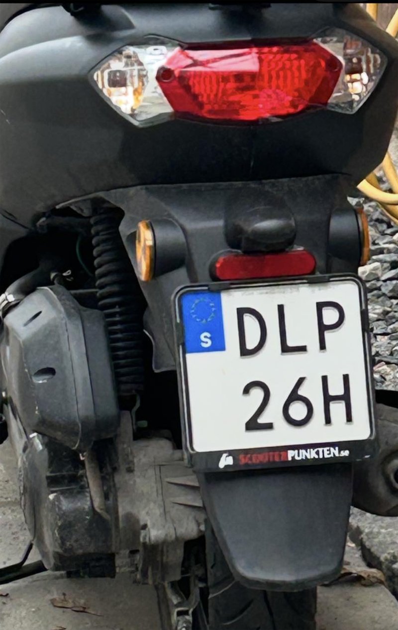 Svart Peugeot Kisbee stulen vid Filborna Arena i Helsingborg